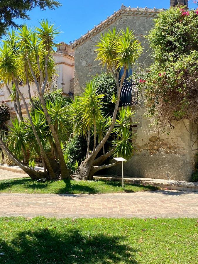 Le Colline Del Gelso-Masseria Mazzei Guest House Rossano Exterior photo