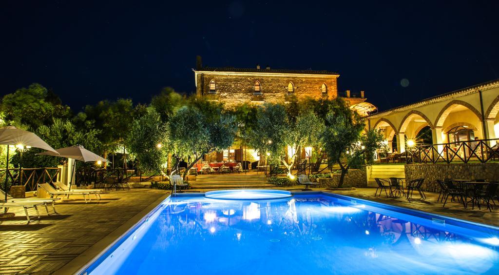 Le Colline Del Gelso-Masseria Mazzei Guest House Rossano Exterior photo